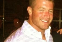 Giants Star Luke Petitgout Allegedly Pushed Wife From Car