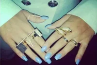 Rita Ora’s Electric Blue Mani Steal Her Shade
