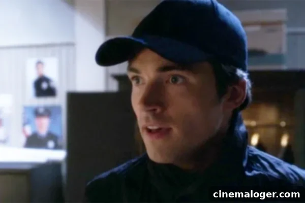 Pretty Little Liars Season 4 Ezra A Reveal And All The Shocking Twists 1 featured 1179413