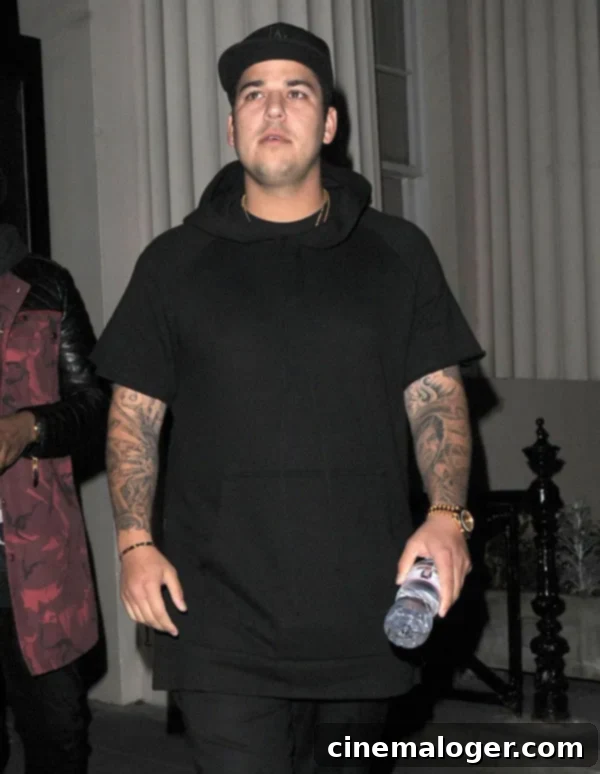 Robert Kardashian Calls Mom Kris Jenner a Monster Over Fat-Shaming 1 featured 1411292