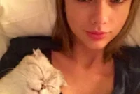 Taylor Swift Pure Radiance No Makeup Needed