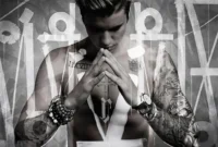 Justin Bieber Unveils Shirtless and Sexy Purpose Album Cover