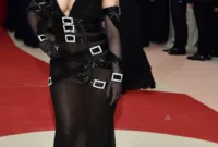 Nicki Minaj’s Met Gala: Massive Cleavage Overflows Bondage Dress