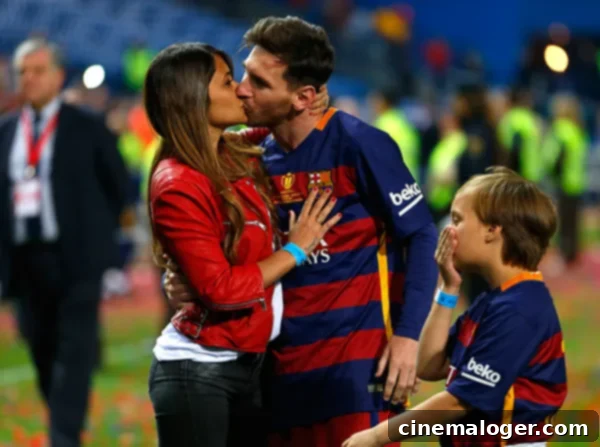 Lionel Messi's Victory Kiss: A Tender Moment With His Wife 1 featured 2113036