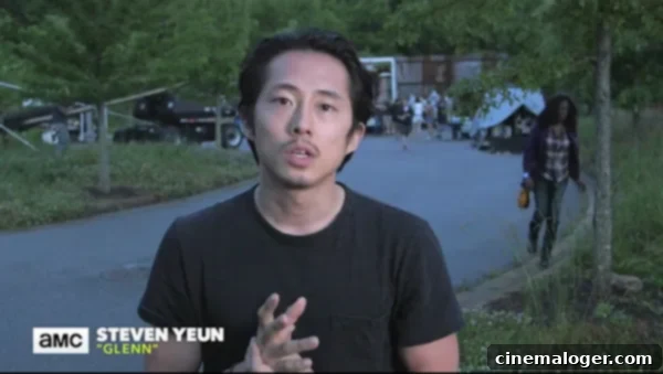 Steven Yeun Thanks Walking Dead Fans, Declaring It "The Greatest Experience of My Life" 1 featured 2313804