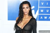 26 Sexiest MTV VMAs Dresses: Selena Gomez, Kim Kardashian and The Most Iconic Looks