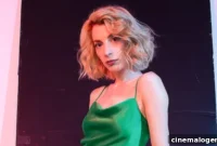 Molly Bernard Admires Lauren’s Unrivaled Confidence