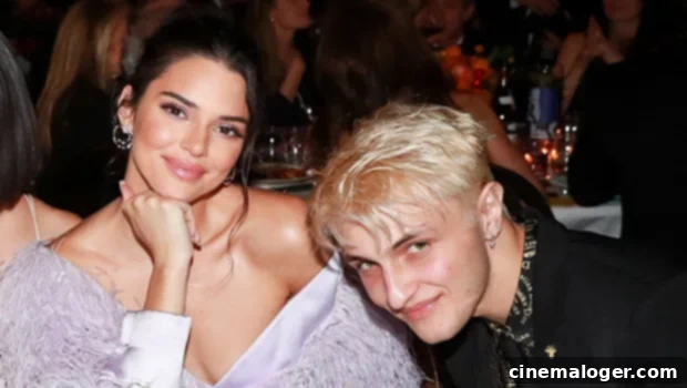 Anwar Hadid's Neck Kiss Plea Kendall Jenner Is His Target 1 featured 3382489