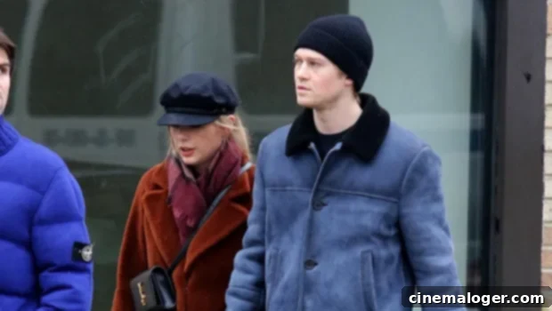 Joe Alwyn Turns 30 12 Sweet Public Photos With Taylor Swift 1 featured 3514231