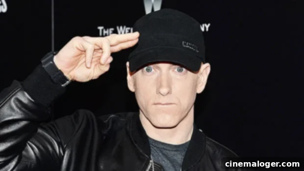 Eminem's Daughter Hailie Mathers, 23, Flaunts Sculpted Legs in Strapless Bikini Photo 1 featured 3558359