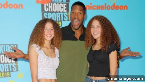 Michael Strahan and His 14-Year-Old Twins' Playful Red Carpet Shenanigans at Kids' Choice Sports Awards 1 featured 3662416