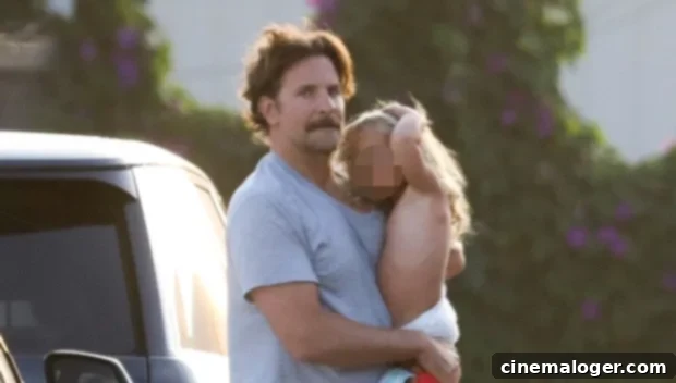 Bradley Cooper's Adorable Beach Day With Daughter Lea 1 featured 3698773