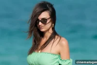 Emily Ratajkowski’s Bold Summer Swimsuit A Close Call