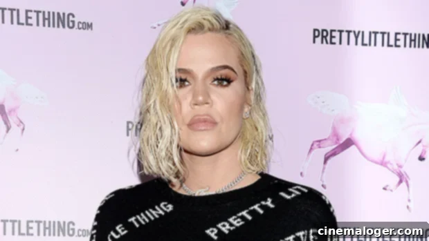 Khloe Kardashian's Heavily FaceTuned Instagram Selfie Stuns Viewers 1 featured 3745190