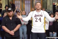 J.J. Watt Pays Homage to Kobe on SNL with #24 Jersey and Paper Ball