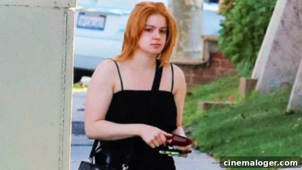Ariel Winter Debuts Lighter Hair, Makeup-Free Style in L.A. 1 featured 3954552