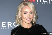 Kelly Ripa, 49, Reveals Grey Hair, Jokes About Kitchen Scissor Cut