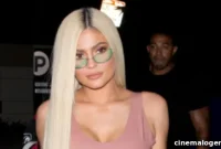 Kylie Jenner Flaunts Honey Highlights and Flawless Makeup in New Selfies