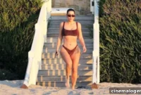 17 Stars Hot In Bikini Tops And Shorts