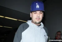 Rob Kardashian’s Handsome Shirtless Selfie After a Great Pool Weekend