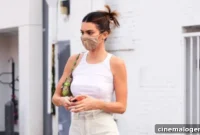 Kendall Jenner’s Spring Secret: The High-Waisted Jeans You Need