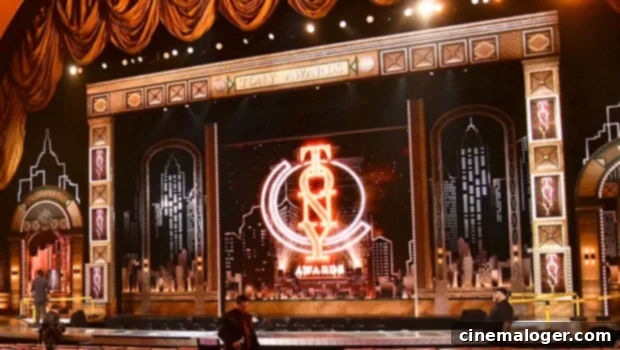 Moulin Rouge The Musical Tom Hiddleston Lead Tony Awards 2020 Nominees 1 featured 4229051