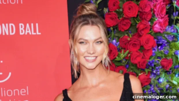 Karlie Kloss Confirms Pregnancy, Debuts Bare Baby Bump 1 featured 4262935