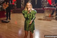 Carrie Underwood Dazzles in Green Mini Dress at Pandora Holiday Performance