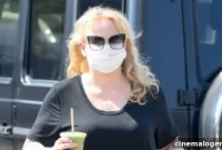 Rebel Wilson Stuns on Set: 60-Pound Weight Loss in Tight Leather Leggings