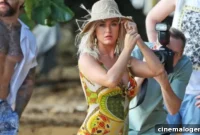 Mom Life In Hawaii: Katy Perry Cradles 6-Month-Old Daisy In Swimsuit