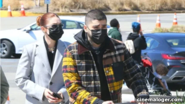 Gigi and Zayn Treat Khai to an Adorable Aquarium Outing 1 featured 4370444