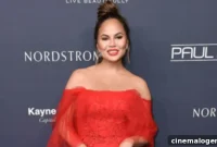 Chrissy Teigen Jabs At Lori Loughlin Scandal As She Eyes College Return