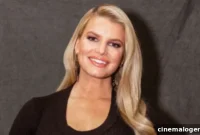 Jessica Simpson Stuns In Makeup And Filter-Free Morning Photos