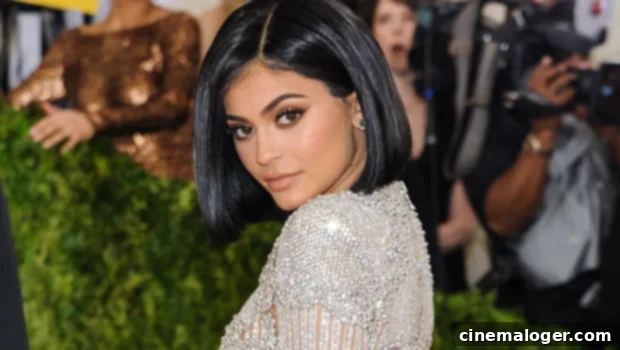 Kylie Jenner Wows in Black Lingerie with a Fresh-Faced Look in New Clip 1 featured 4433896