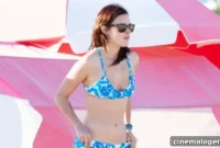 Rumer Willis Flaunts Blue Bikini In Sunny Selfie