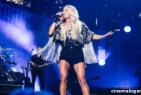 Carrie Underwood Sizzles at CMA Summer Jam in Short Shorts
