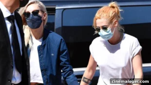Kristen Stewart Unveils New Blonde Look, Holds Hands With Dylan Meyer In Venice 1 featured 4508391