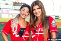 Teresa Giudice’s New Fall Photo Has Fans Seeing Double With Daughter Gia