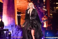 Carrie Underwood Slays AMAs With A Jaw-Dropping Plunging Black Ruffled Gown