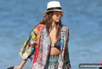 Jessica Alba 40 Stuns In Bikini During Cabo Family Getaway