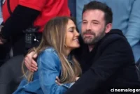 Jennifer Lopez and Ben Affleck Snuggle Up Courtside at Lakers Game