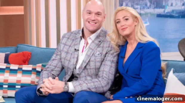 Florida Fun for the Fury Six Kids and Parents Pose for Adorable Vacation Pics 1 featured 4603399