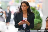 Katie Holmes Elevates Baggy Jeans With a $4K Chanel Bag on NYC Stroll