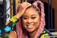 Phoebe Robinson Unpacks the “Messy, Wild” World of “Everything’s Trash”