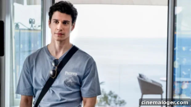 Adam DiMarco, The White Lotus Season 2's Albie: 5 Essential Facts About The Breakout Star 1 featured 4885039