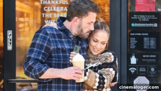 Ben Affleck Keeps Jennifer Lopez Close On Sweet Starbucks Date 1 featured 4977598