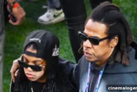 Jay-Z’s Dad-Mode: Squatting For Blue Ivy’s Super Bowl Pics