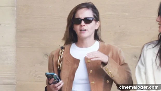 Emma Watson Rocks Leather Mini Skirt on Malibu Shopping Trip 1 featured 5057618