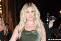Kim Zolciak Stuns in Tiny Black Bikini for Mother’s Day After Kroy Biermann Divorce Filing