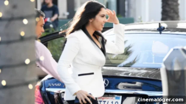 Al Pacino's Partner Noor Alfallah Steps Out Post-Pregnancy Reveal 1 featured 5113166